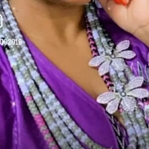 Sassy Jone Kibbibi purple( bib,stack,studs)